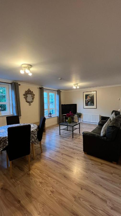 Edinburgh City Centre - Powderhall Modern Spacious 2 Bedroom Apartment With Free Parking Exteriör bild