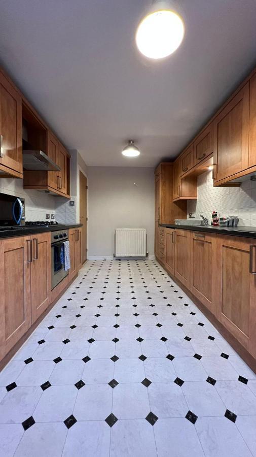 Edinburgh City Centre - Powderhall Modern Spacious 2 Bedroom Apartment With Free Parking Exteriör bild