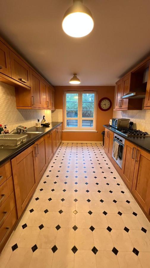 Edinburgh City Centre - Powderhall Modern Spacious 2 Bedroom Apartment With Free Parking Exteriör bild